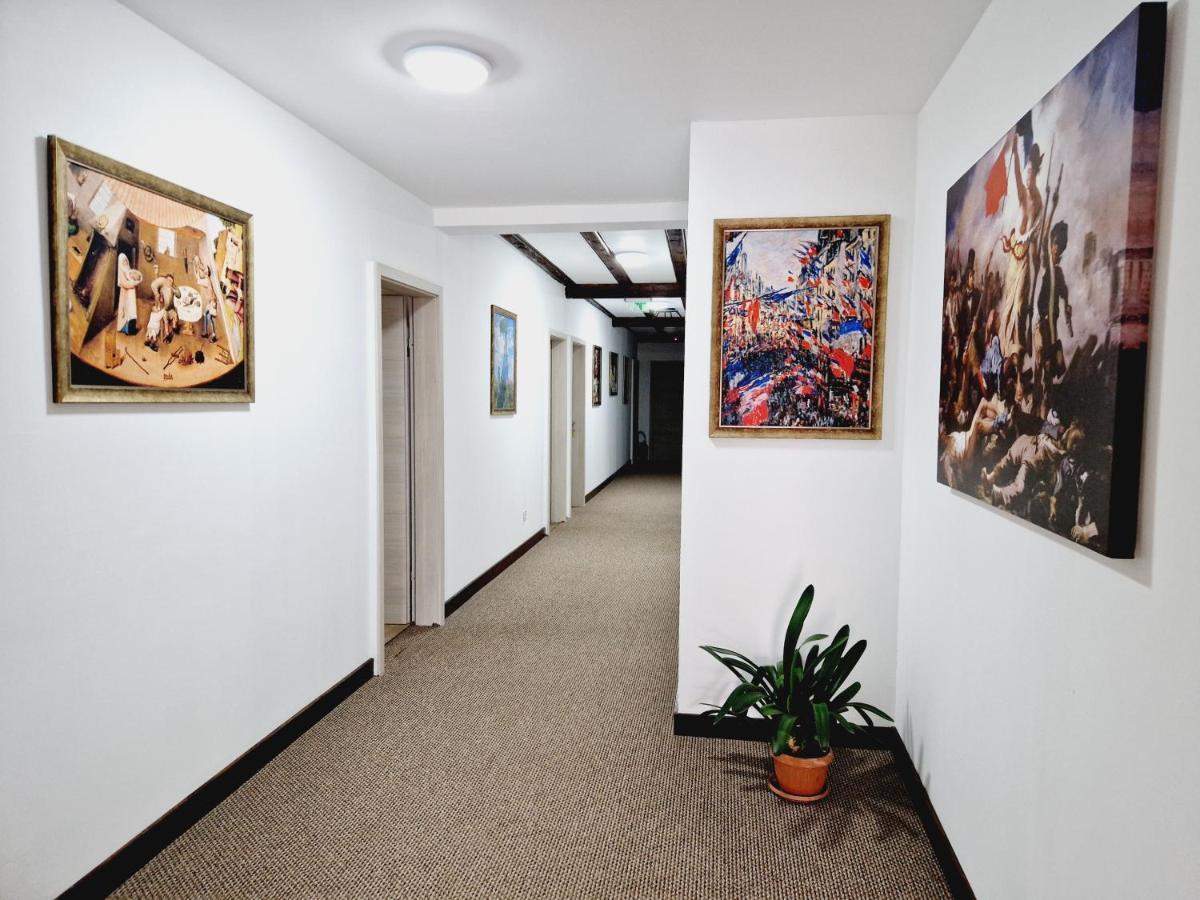 Confort Inn Otopeni Exterior foto
